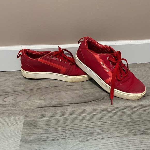 Heelys Shoes - Heelys women’s size 6 no covers for wheels